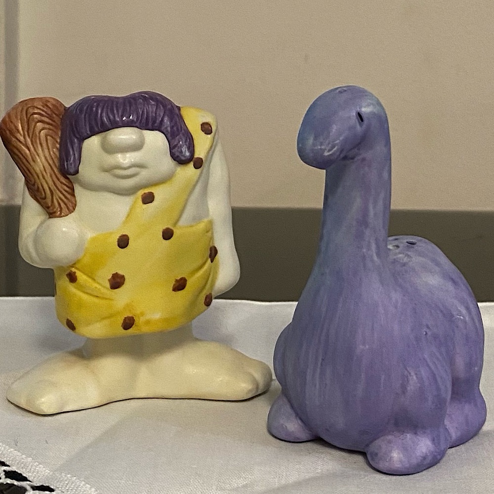 Vintage Caveman Dinosaur Flintstones Salt Pepper shakers
